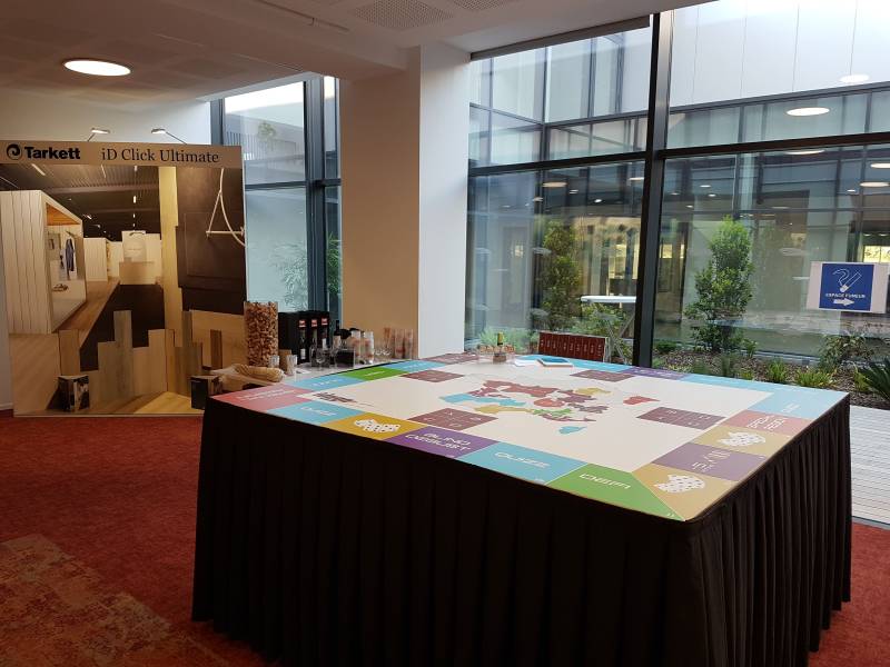 Lancement de produits et inauguration avec une table de jeu pour vos convives à Lyon et sa région