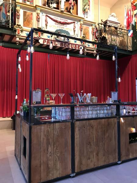 Atelier cocktail participatif à l'Abbaye Paul Bocuse pour votre soirée séminaire proche de Lyon 