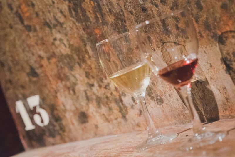 Apéritif œnoludique, un vrai moment d’évasion afterwork entre collaborateurs ou clients pour vos soirées d’entreprise à Lyon et dans sa région