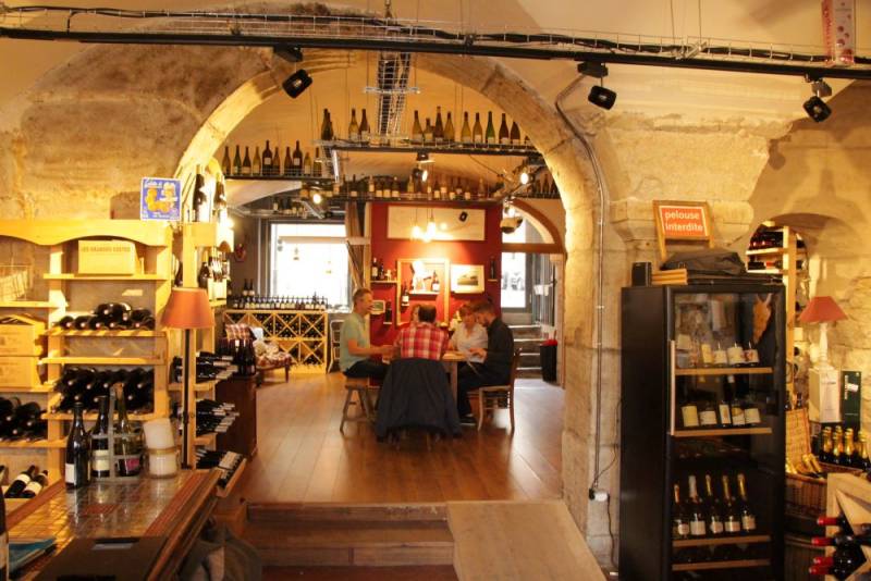 Visite gourmande du Vieux Lyon mêlant découverte culturelle de Lyon et haltes dégustations dans la capitale des gones