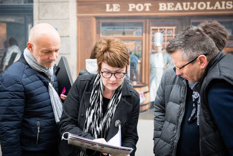 Jeu de piste œnologique et visite ludique lors d’une enquête immersive pour fédérer vos collaborateurs à la découverte du Vieux Lyon