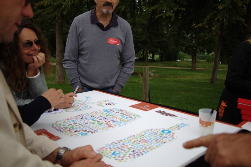 Challenge, cohésion d'équipe, nos plateaux de jeux autour du vins et des énigmes renforcera vos équipes lors de votre journée team-building à Beynost proche de Lyon 